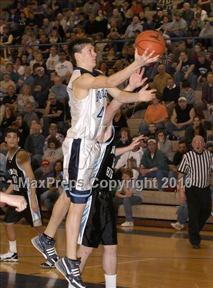 Thumbnail 3 in Washington vs. Brookville (PIAA Class AA First Round) photogallery.