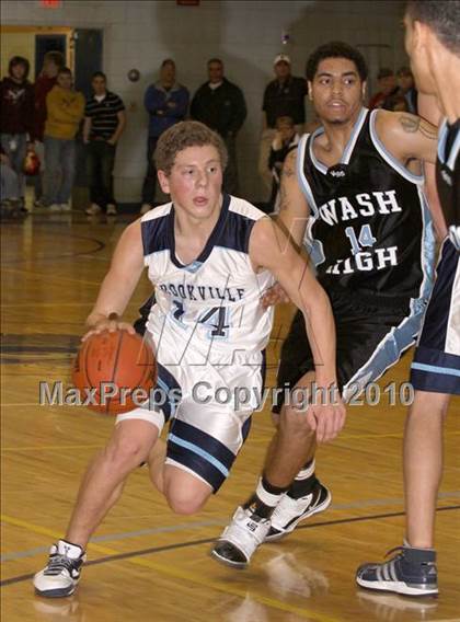 Thumbnail 3 in Washington vs. Brookville (PIAA Class AA First Round) photogallery.