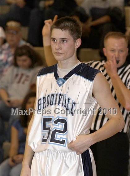 Thumbnail 2 in Washington vs. Brookville (PIAA Class AA First Round) photogallery.