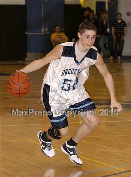 Thumbnail 2 in Washington vs. Brookville (PIAA Class AA First Round) photogallery.