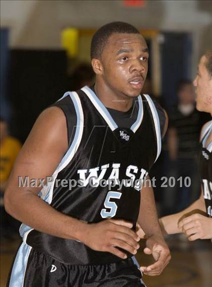 Thumbnail 3 in Washington vs. Brookville (PIAA Class AA First Round) photogallery.