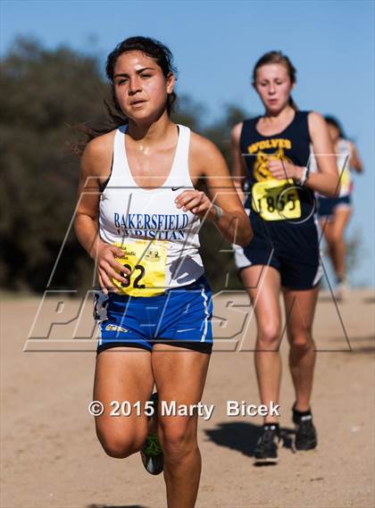 Thumbnail 1 in CIF Cross Country Championships (D5 Girls Race) photogallery.