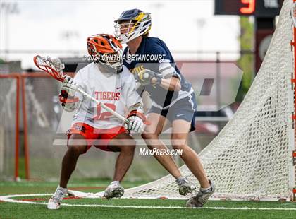 Thumbnail 3 in Erie vs Northfield (CHSAA 4A Final) photogallery.