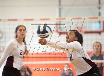 Thumbnail 2 in De La Salle @ McGehee photogallery.