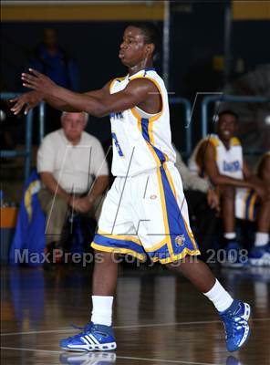 Thumbnail 1 in Dominguez @ Gahr photogallery.