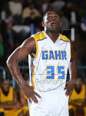 Thumbnail 3 in Dominguez @ Gahr photogallery.
