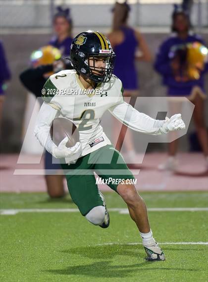 Thumbnail 1 in Pieper vs. Southwest Legacy Texas UIL 5A-1 Football Bi-District Playoff) photogallery.
