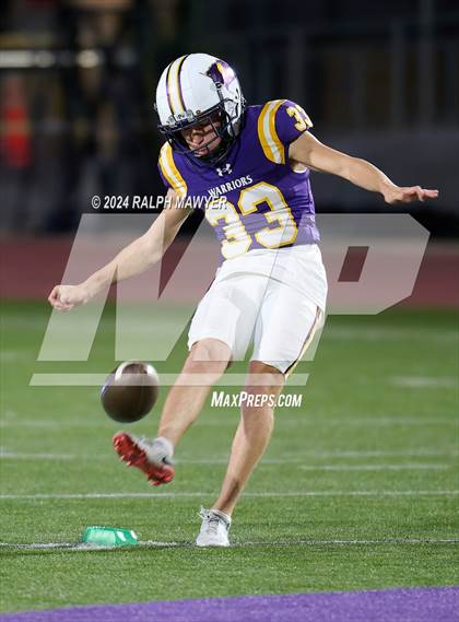 Thumbnail 2 in Pieper vs. Southwest Legacy Texas UIL 5A-1 Football Bi-District Playoff) photogallery.