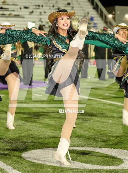 Thumbnail 1 in Pieper vs. Southwest Legacy Texas UIL 5A-1 Football Bi-District Playoff) photogallery.