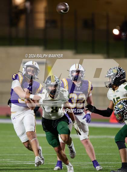 Thumbnail 1 in Pieper vs. Southwest Legacy Texas UIL 5A-1 Football Bi-District Playoff) photogallery.