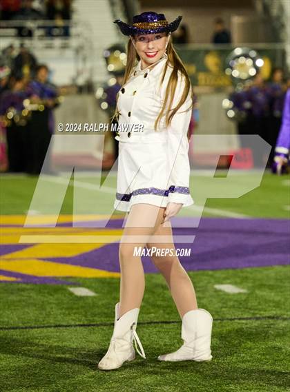 Thumbnail 3 in Pieper vs. Southwest Legacy Texas UIL 5A-1 Football Bi-District Playoff) photogallery.
