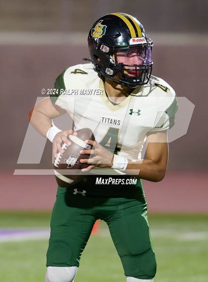 Thumbnail 3 in Pieper vs. Southwest Legacy Texas UIL 5A-1 Football Bi-District Playoff) photogallery.