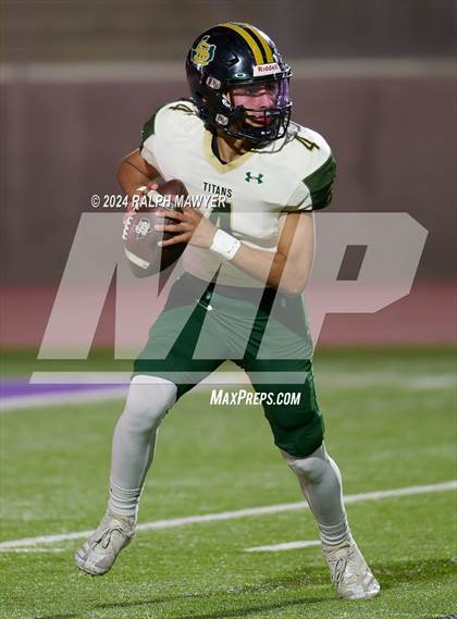 Thumbnail 1 in Pieper vs. Southwest Legacy Texas UIL 5A-1 Football Bi-District Playoff) photogallery.