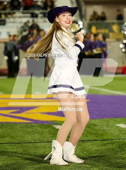 Thumbnail 2 in Pieper vs. Southwest Legacy Texas UIL 5A-1 Football Bi-District Playoff) photogallery.