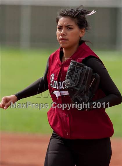 Thumbnail 3 in Bell Gardens @ El Segundo photogallery.
