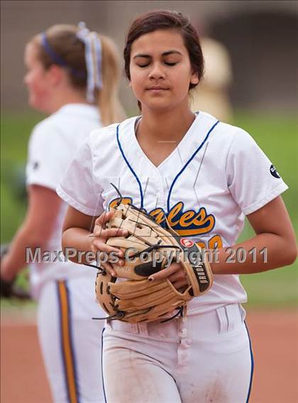 Thumbnail 1 in Bell Gardens @ El Segundo photogallery.