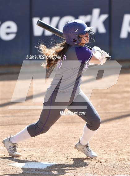 Thumbnail 2 in Nordhoff vs. Santiago (CIF-SS D6 Final) photogallery.
