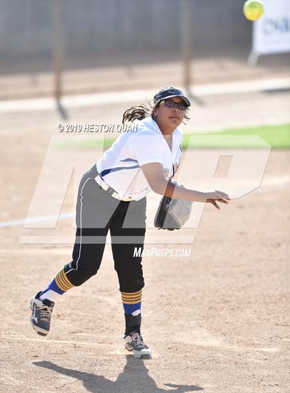 Thumbnail 1 in Nordhoff vs. Santiago (CIF-SS D6 Final) photogallery.