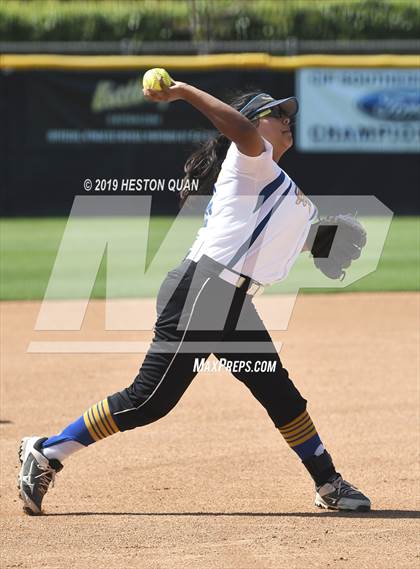 Thumbnail 1 in Nordhoff vs. Santiago (CIF-SS D6 Final) photogallery.