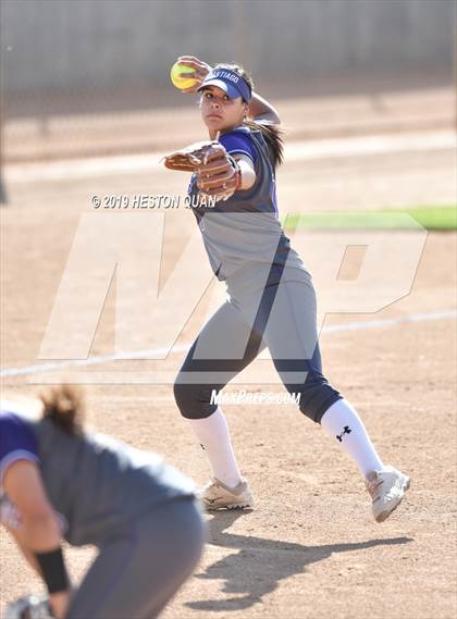 Thumbnail 2 in Nordhoff vs. Santiago (CIF-SS D6 Final) photogallery.