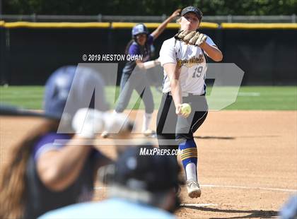 Thumbnail 3 in Nordhoff vs. Santiago (CIF-SS D6 Final) photogallery.