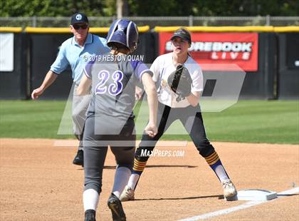 Thumbnail 2 in Nordhoff vs. Santiago (CIF-SS D6 Final) photogallery.