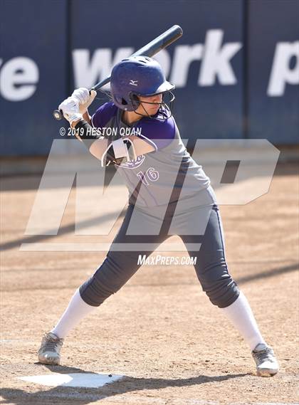Thumbnail 3 in Nordhoff vs. Santiago (CIF-SS D6 Final) photogallery.