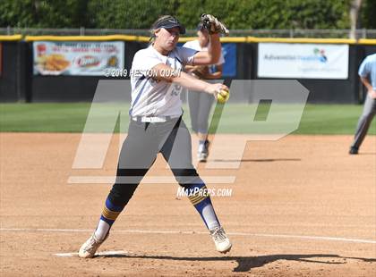 Thumbnail 1 in Nordhoff vs. Santiago (CIF-SS D6 Final) photogallery.