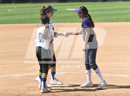 Thumbnail 1 in Nordhoff vs. Santiago (CIF-SS D6 Final) photogallery.