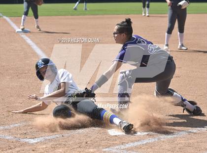 Thumbnail 3 in Nordhoff vs. Santiago (CIF-SS D6 Final) photogallery.