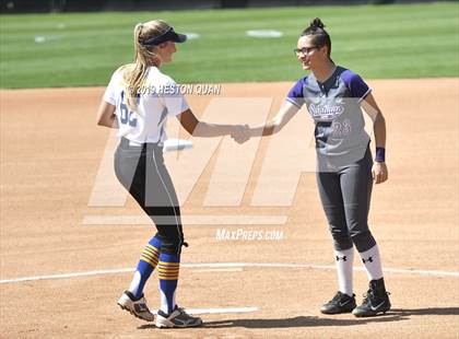 Thumbnail 1 in Nordhoff vs. Santiago (CIF-SS D6 Final) photogallery.