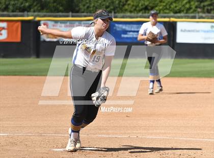 Thumbnail 1 in Nordhoff vs. Santiago (CIF-SS D6 Final) photogallery.