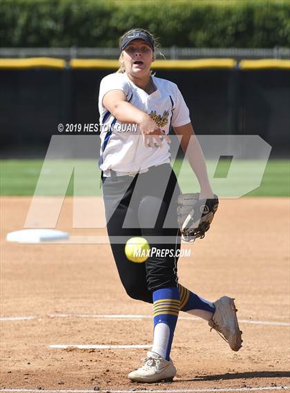 Thumbnail 1 in Nordhoff vs. Santiago (CIF-SS D6 Final) photogallery.