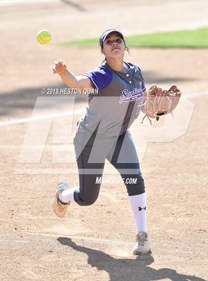 Thumbnail 3 in Nordhoff vs. Santiago (CIF-SS D6 Final) photogallery.