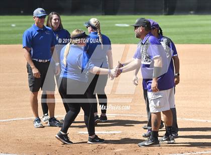 Thumbnail 3 in Nordhoff vs. Santiago (CIF-SS D6 Final) photogallery.