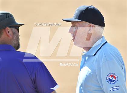 Thumbnail 2 in Nordhoff vs. Santiago (CIF-SS D6 Final) photogallery.
