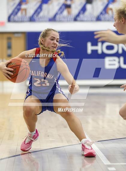 Thumbnail 3 in California vs West Plains (Bill Rowe's Queen City Showcase) photogallery.