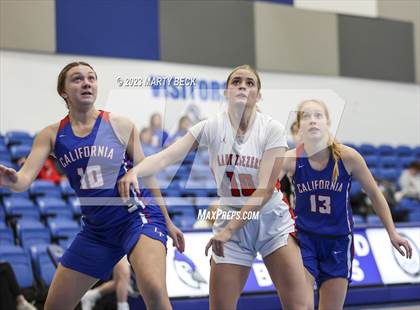 Thumbnail 3 in California vs West Plains (Bill Rowe's Queen City Showcase) photogallery.