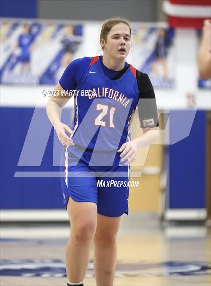 Thumbnail 2 in California vs West Plains (Bill Rowe's Queen City Showcase) photogallery.