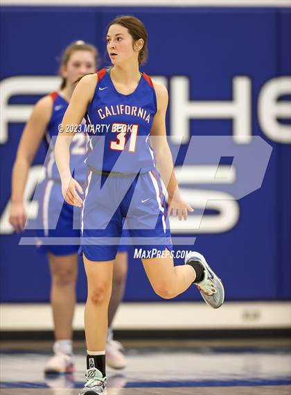 Thumbnail 1 in California vs West Plains (Bill Rowe's Queen City Showcase) photogallery.