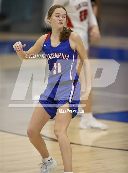 Thumbnail 1 in California vs West Plains (Bill Rowe's Queen City Showcase) photogallery.