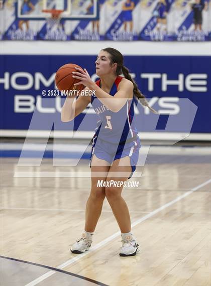 Thumbnail 3 in California vs West Plains (Bill Rowe's Queen City Showcase) photogallery.
