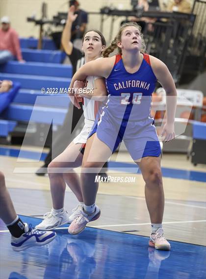 Thumbnail 3 in California vs West Plains (Bill Rowe's Queen City Showcase) photogallery.