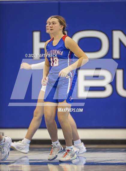 Thumbnail 3 in California vs West Plains (Bill Rowe's Queen City Showcase) photogallery.