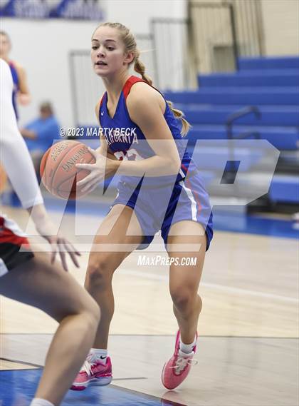 Thumbnail 3 in California vs West Plains (Bill Rowe's Queen City Showcase) photogallery.