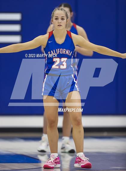 Thumbnail 1 in California vs West Plains (Bill Rowe's Queen City Showcase) photogallery.