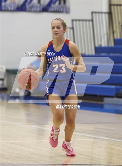 Thumbnail 1 in California vs West Plains (Bill Rowe's Queen City Showcase) photogallery.