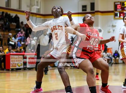 Thumbnail 3 in Seventy-First @ Douglas Byrd photogallery.