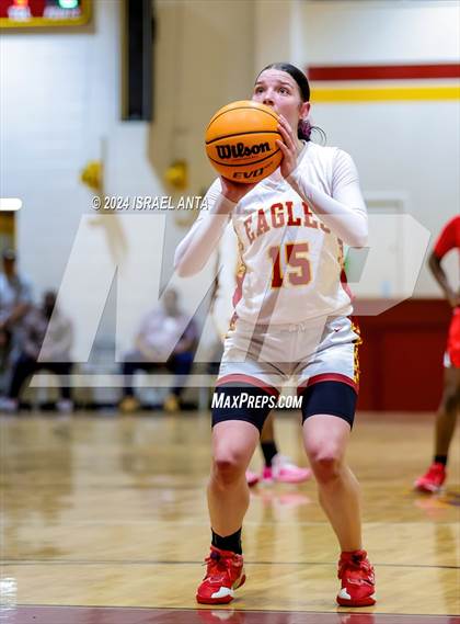 Thumbnail 3 in Seventy-First @ Douglas Byrd photogallery.