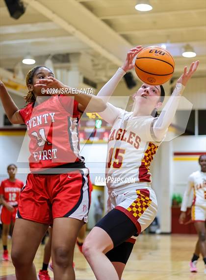 Thumbnail 3 in Seventy-First @ Douglas Byrd photogallery.
